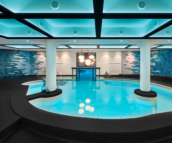 cf-pool-ling-bao-innen_12.jpg