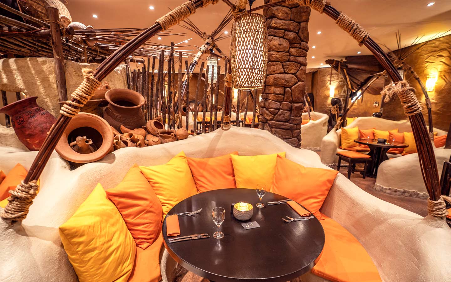 Die Datei restaurants-bars-zambesi_04.zip herunterladen